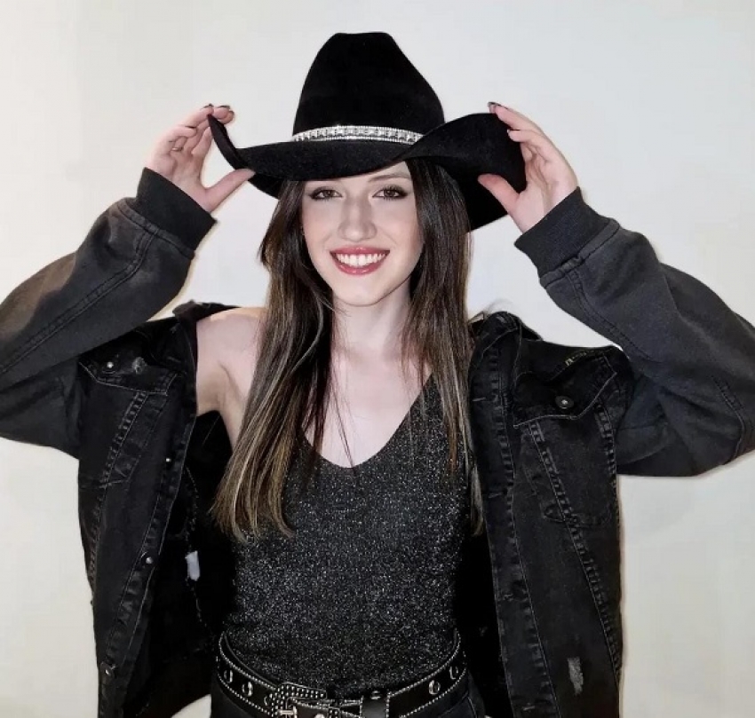 Agora é OFICIAL, Nicole Pires, 19 anos, 1,64m, de Belo Horizonte é a RAINHA DO PLRS 2025.