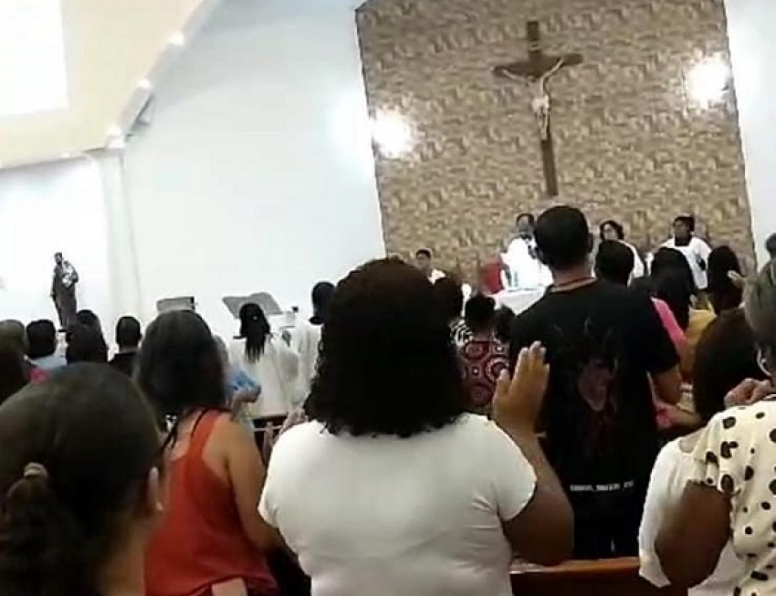 A Missa da  Juventude aconteceu na igreja São José do bairro Dom Camilo