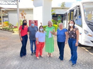 Prefeitura entrega ônibus para a APAE de Pedro Leopoldo