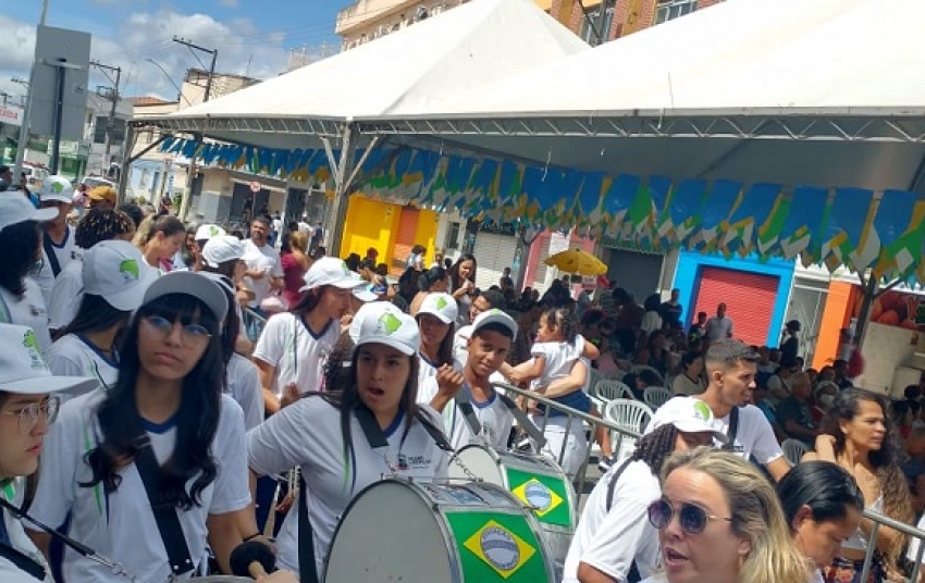 Em um novo formato a Comemoração do sete de Setembro em Pedro Leopoldo foi na Praça Chico Xavier