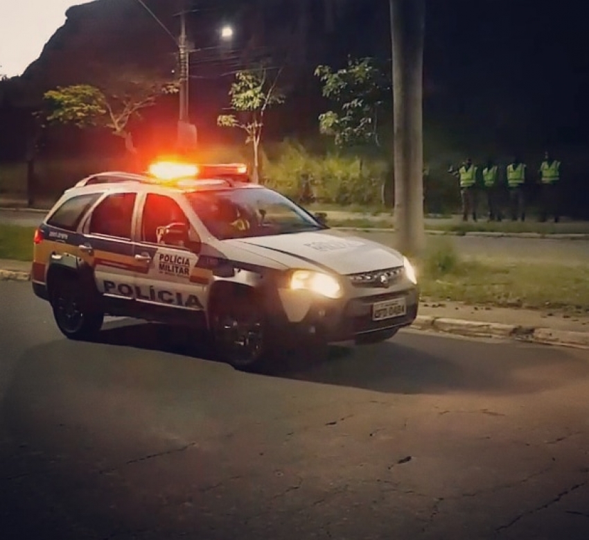 Policia apreende drogas, arma e munição em Vera Cruz de Minas
